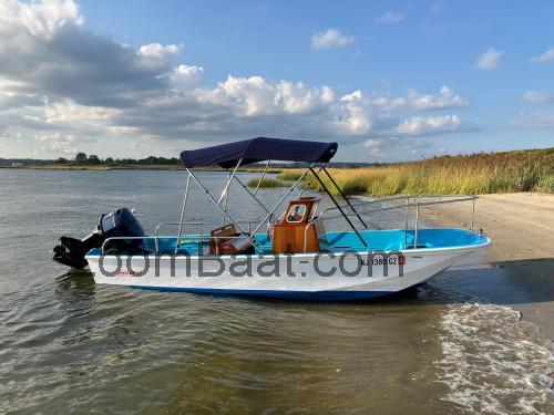 Boston Whaler Nauset Spesifikasjoner og anmeldelser